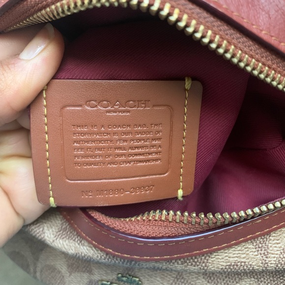 SOLD Coach Fanny pack - Picture 3 of 8